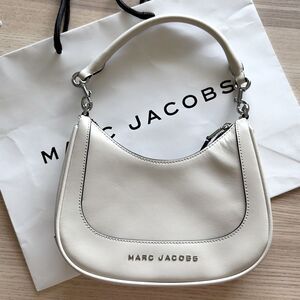 ⭕️ MARC JACOBS Remix Leather Hobo Bag In White